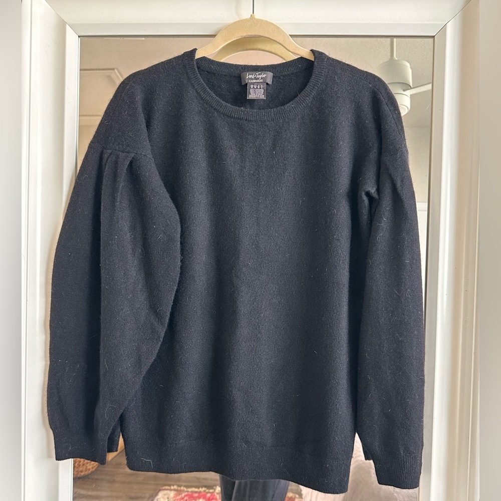 Cashmere Sweater, LORD & TAYLOR, Sz. M, Black, Balloon Sleeve.